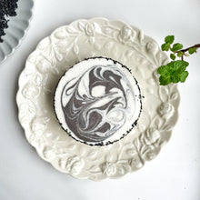 Load image into Gallery viewer, Raw Sesame Cake 黑芝麻蛋糕