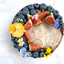 Load image into Gallery viewer, Raw Chocolate Avocado Cake 可可牛油果蛋糕