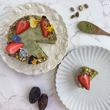 將圖片載入圖庫檢視器 Raw Matcha Cake 生機抹茶蛋糕