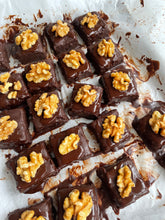 Load image into Gallery viewer, No Bake Sweet Potato Chocolate Brownies (5 pcs)
