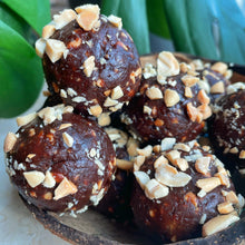 Load image into Gallery viewer, Chocolate Peanut Butter Ball 朱古力花生醬波波(5Pcs)
