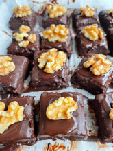 Load image into Gallery viewer, No Bake Sweet Potato Chocolate Brownies (5 pcs)
