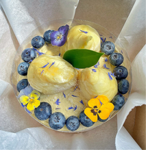 Load image into Gallery viewer, Summer Special Durian Cake 夏天限量版榴槤蛋糕
