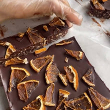 Load image into Gallery viewer, Winter Special : Chocolate Orange Bar
